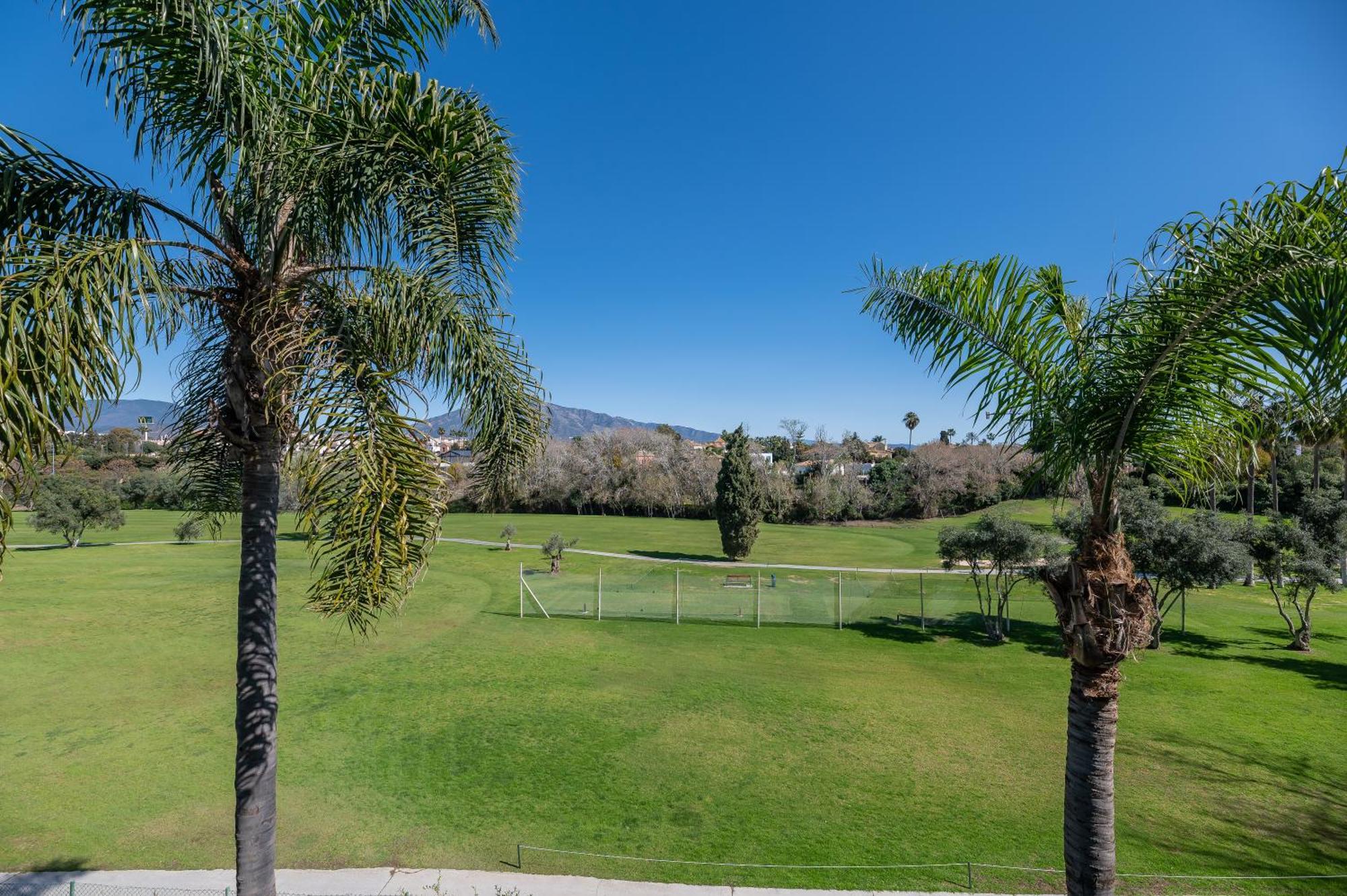 Apartamento Stunning Duplex By The Golf & Terrace By The Marbella