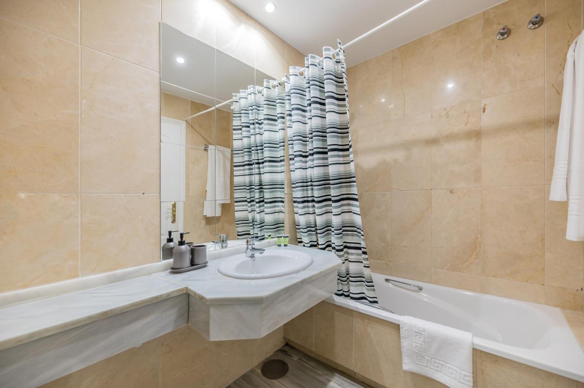 Apartamento Stunning Duplex By The Golf & Terrace By The *