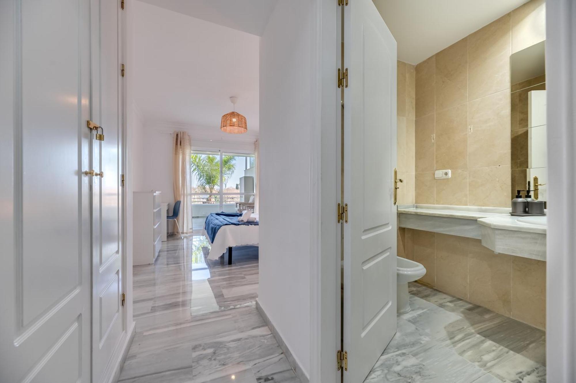 Stunning Duplex By The Golf & Terrace By The Marbella